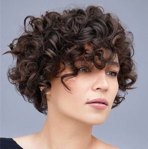 curly bob with fringe