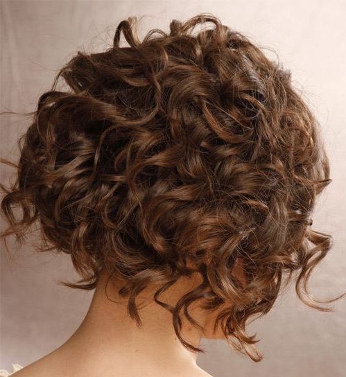 layered short curly haircuts