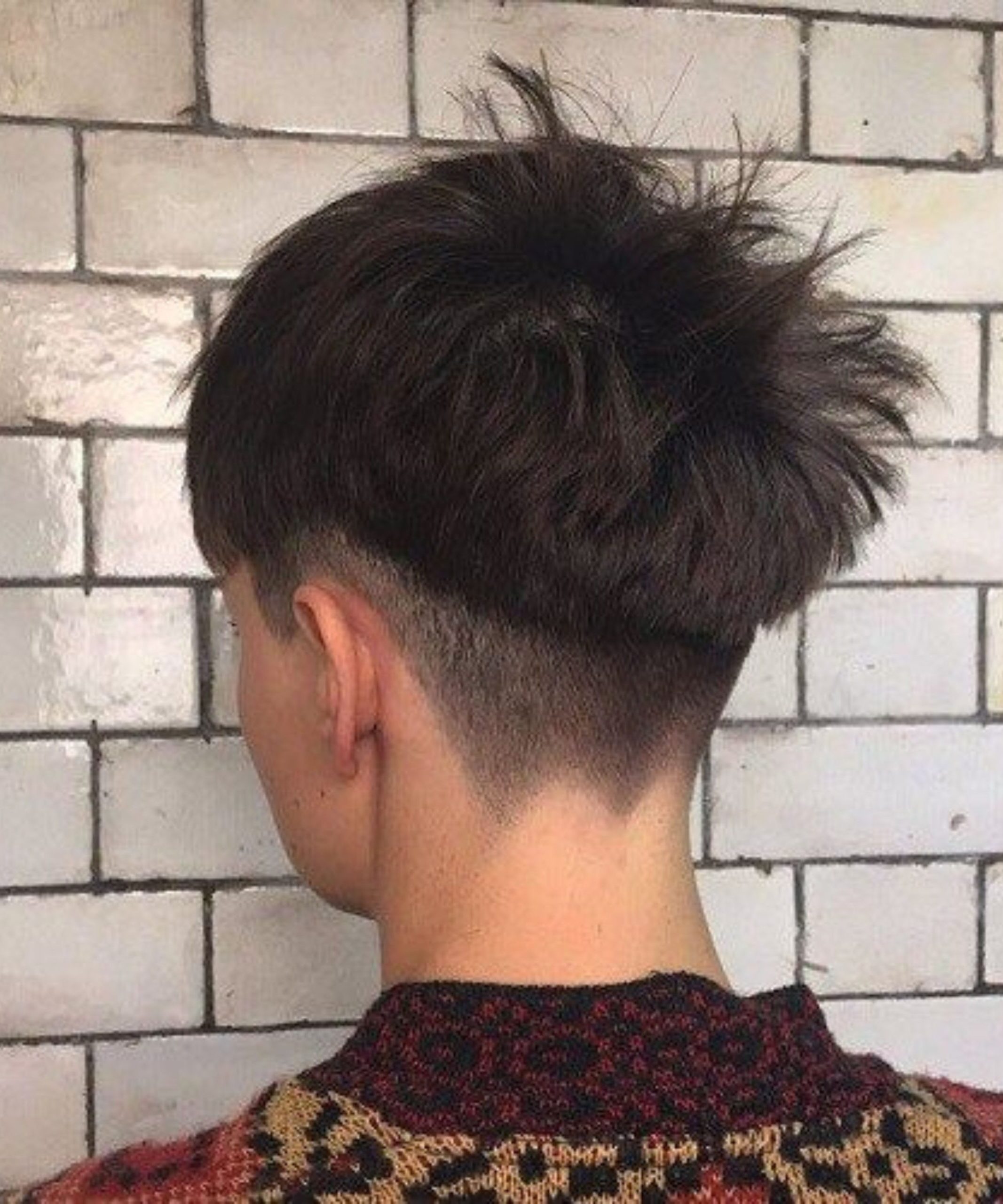 female bowl cut hair