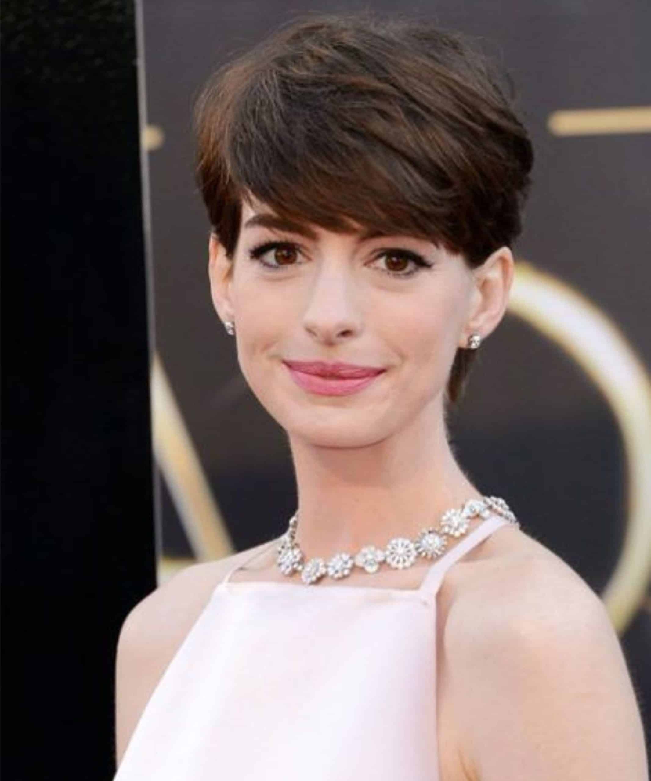 one day anne hathaway short hair