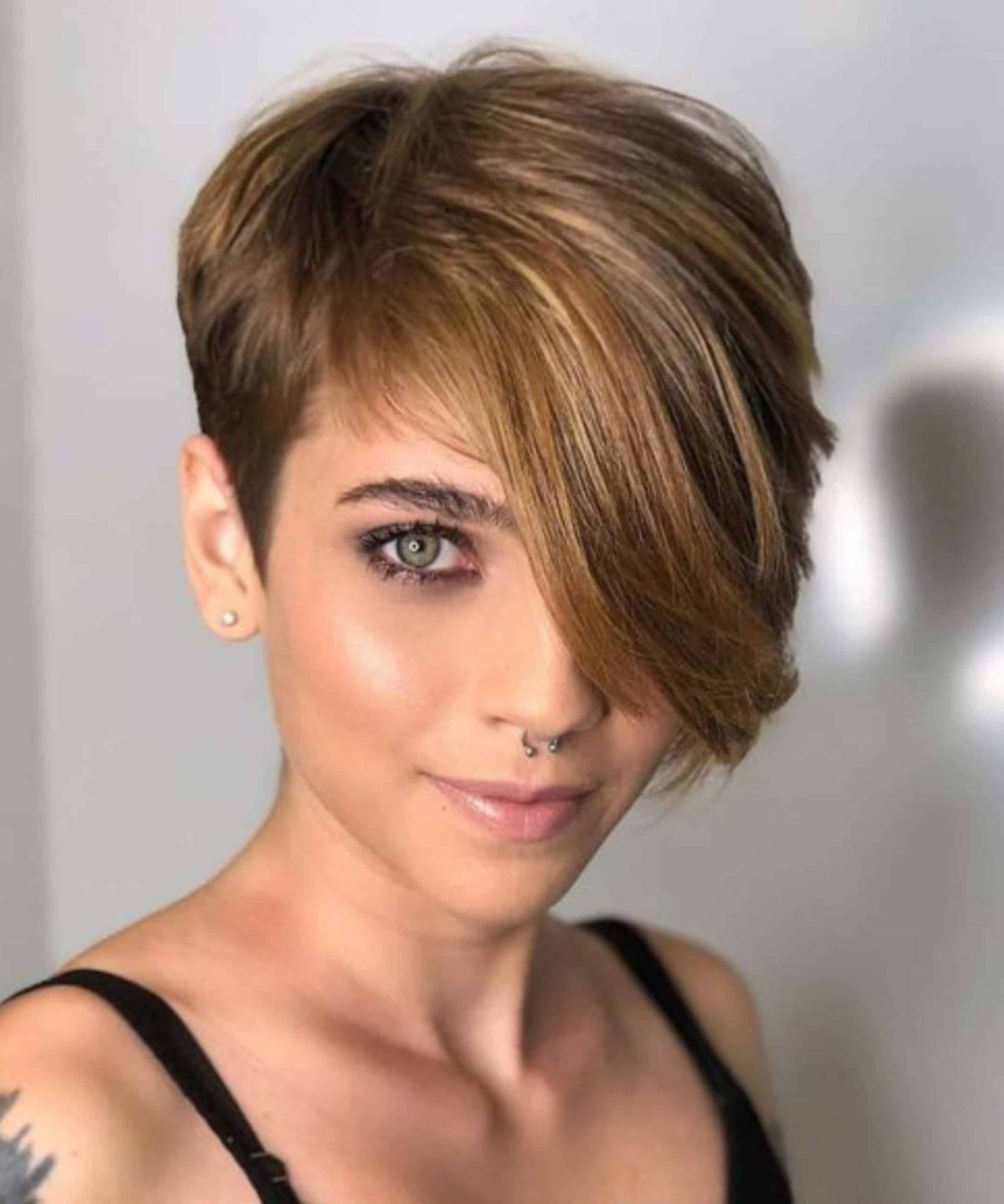 Long Messy Pixie Cut - nzozejo