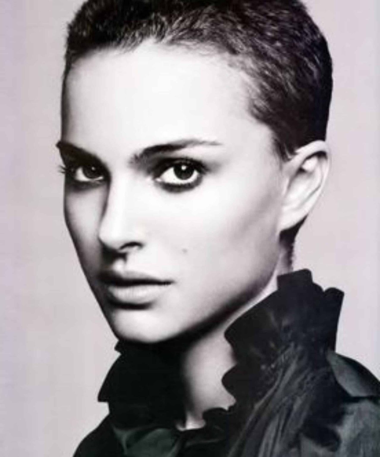 Pixie Buzz Haircuts for Women in 2022 | Short Hair Models