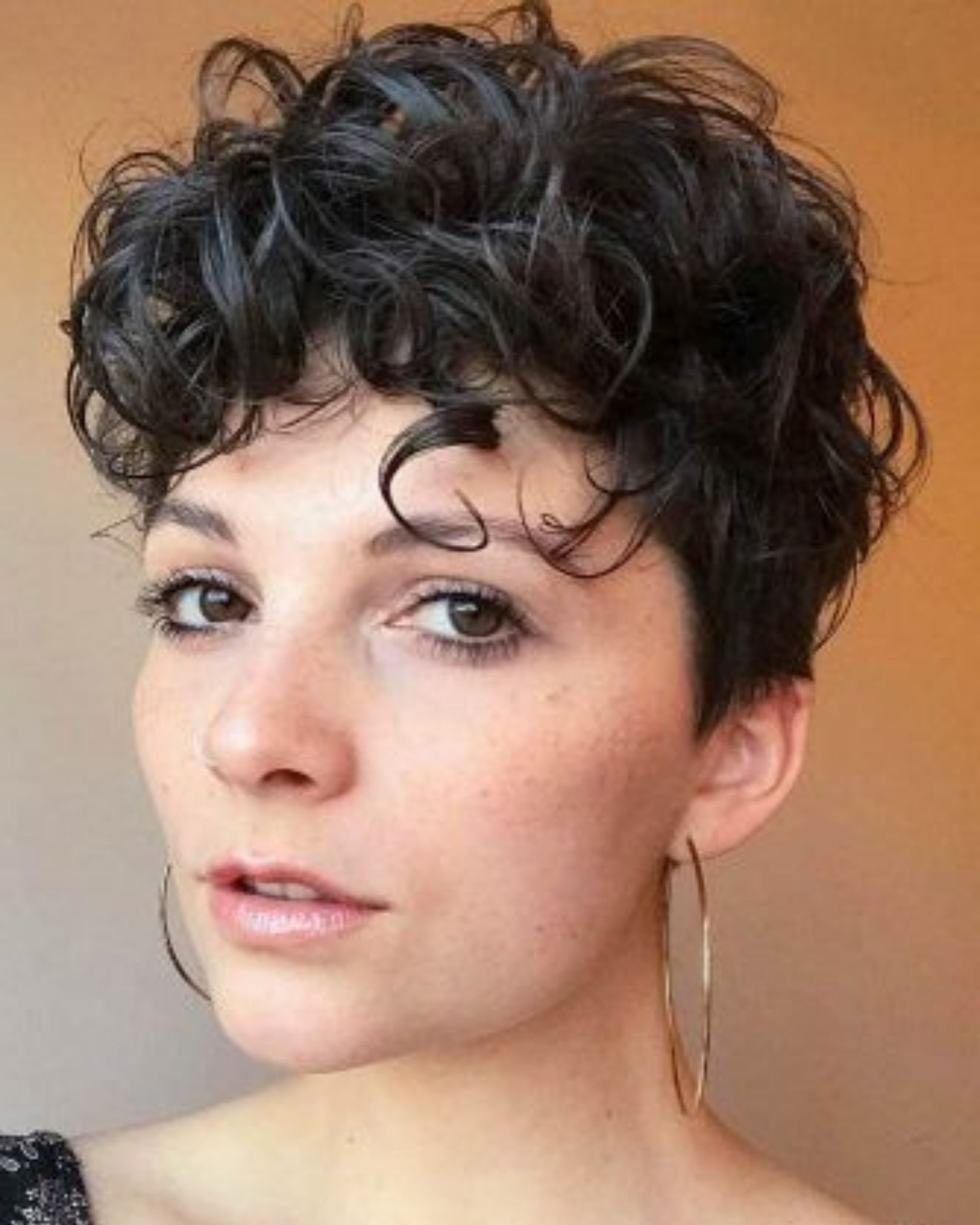 short hair styles for curly hair