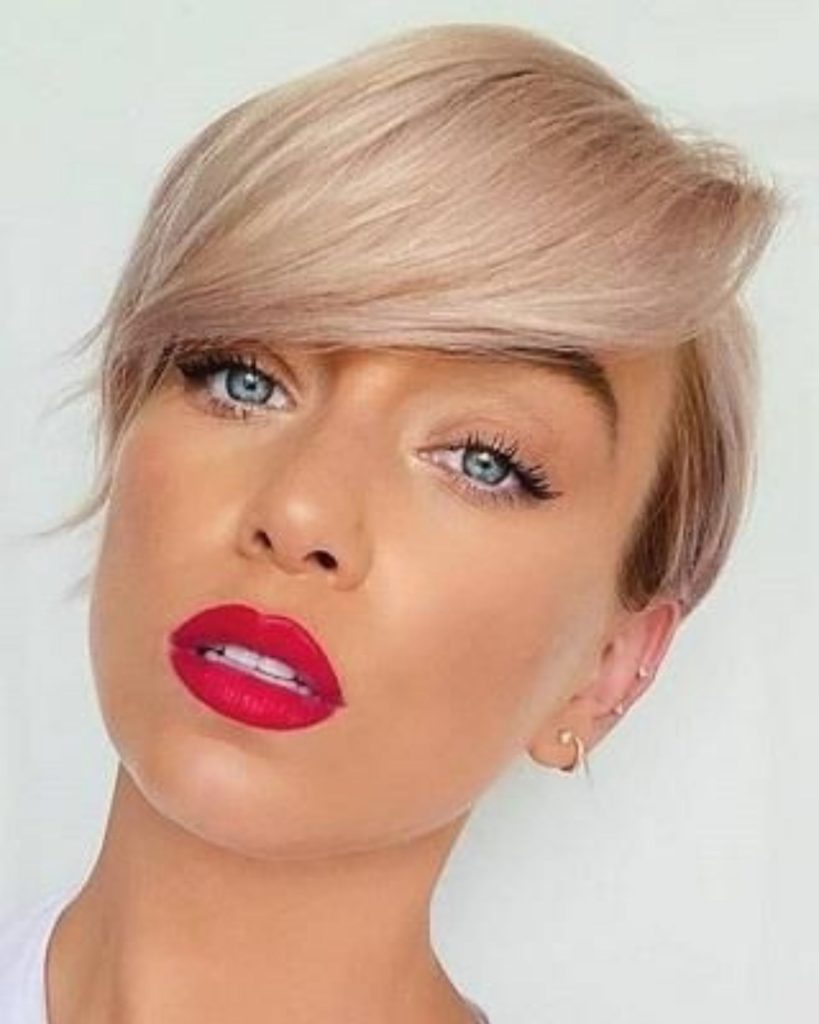 Fashionable Short Women’s Haircuts 2023 | Short Hair Models