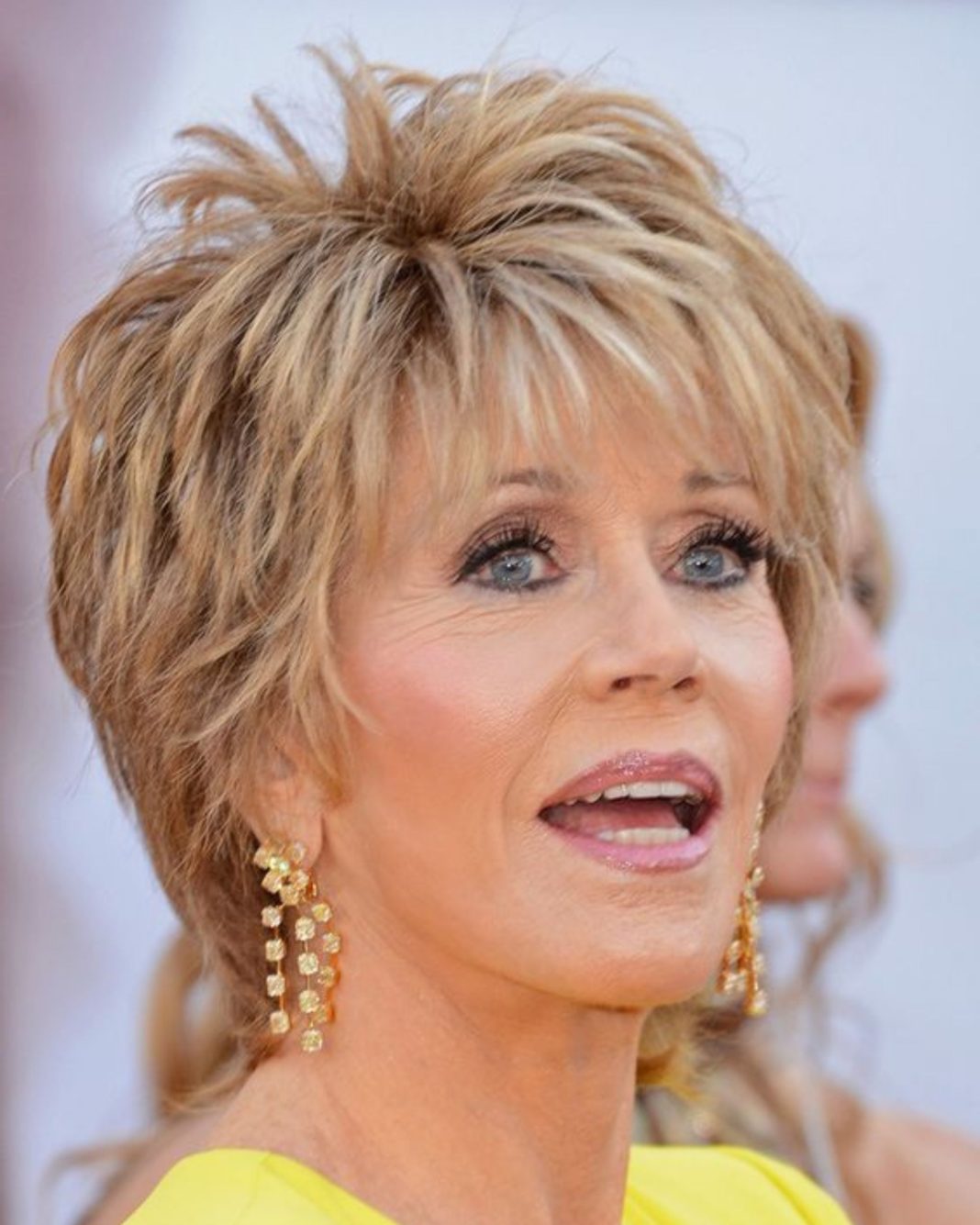 50-age-defying-hairstyles-for-women-over-60-hair-adviser